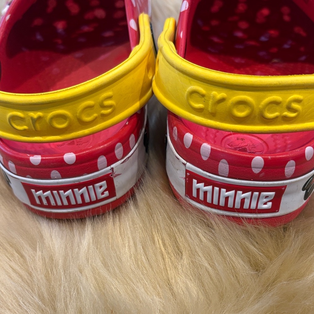 Kid’s Disney Red and Yellow Polka Dot Crocs size 13 EUC literally only worn 2x - Picture 3 of 5